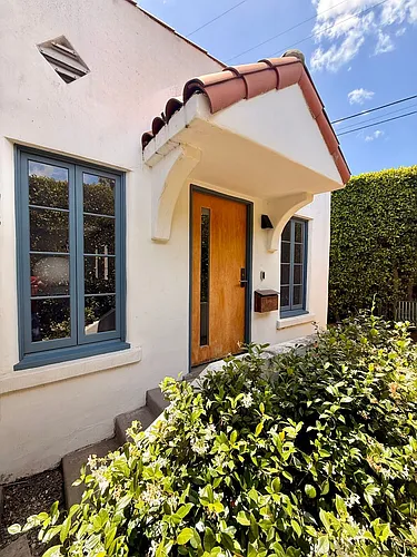 4246 Lexington Ave Photo 1