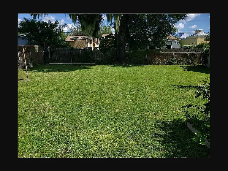 7220 N Harold Ave #A — Photo 16