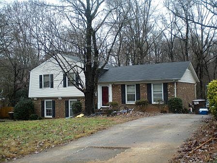 2nd image of 303 Leland Dr