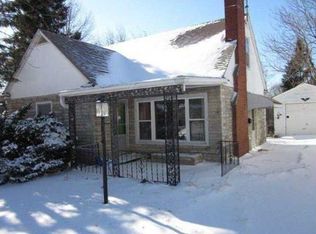 2312 E 28th St, Des Moines, IA 50317