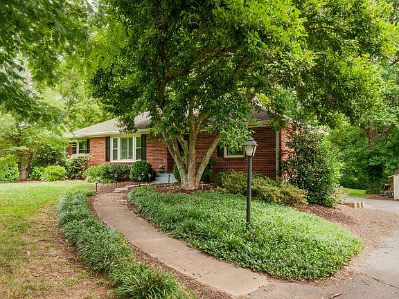 2nd image of 4940 Stillwood Dr
