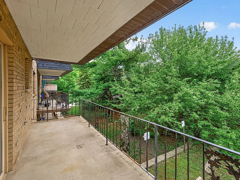 1127 Raymond Ave — Photo 23