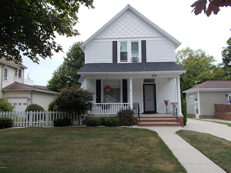 1st image of 207 N Ferry St
