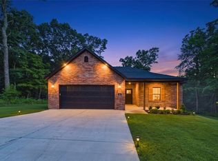 23 Ironside Ln, Bella Vista, AR 72715