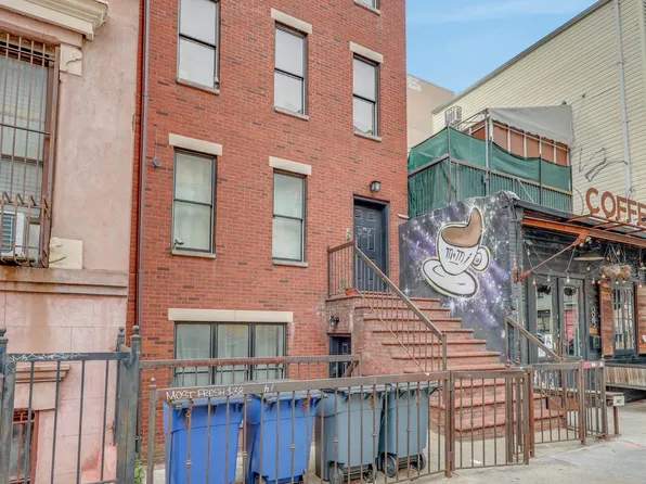 576 Marcy Avenue image 3 of 39