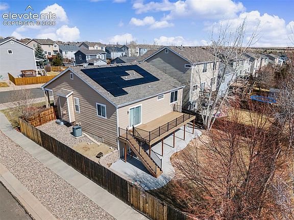 3rd image of 7205 Edgebrook Dr
