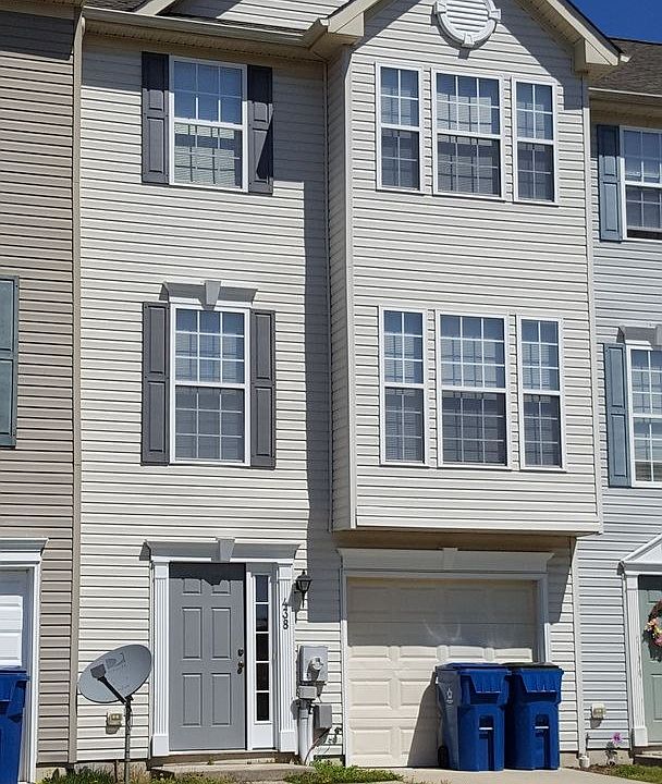 2nd image of 438 Ocean Ct