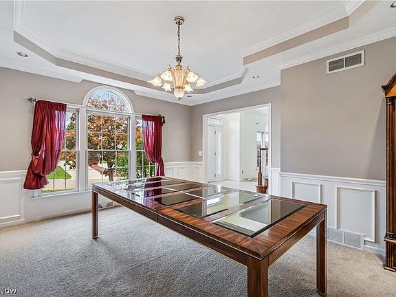 4th image of 6211 Sorrento Ave NW