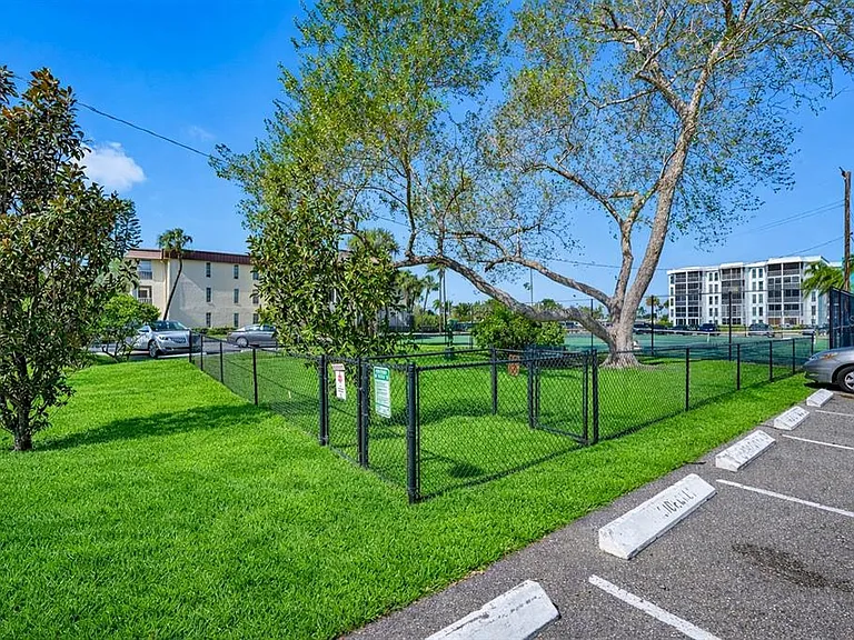 4908 38th Way S #501 — Photo 97