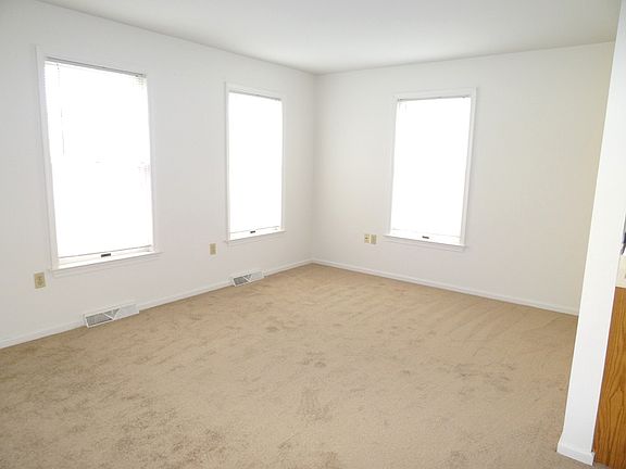 2nd image of 420 W Cherry Dr APT H