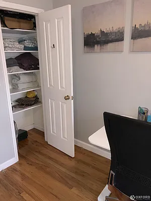 Rented by Oxford Property Group | media 12