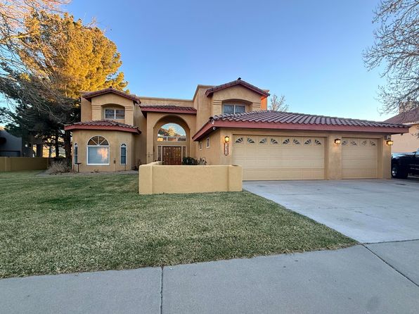 13704 Crested Butte Dr NE