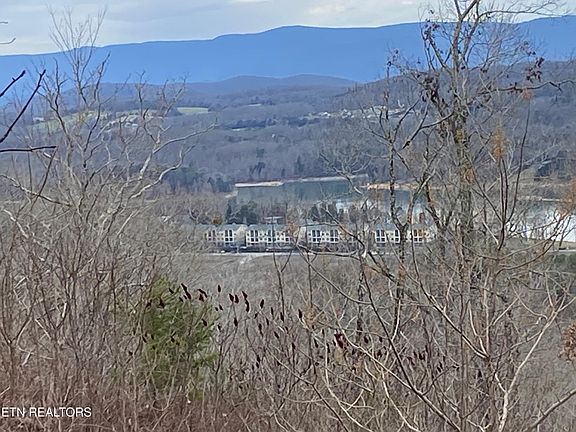 4th image of Dark Hollow Rd