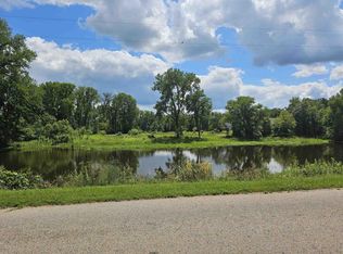 Packer Ln, Pardeeville, WI 53954