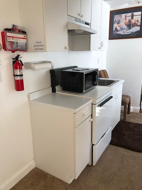 2nd image of 147 North St #3