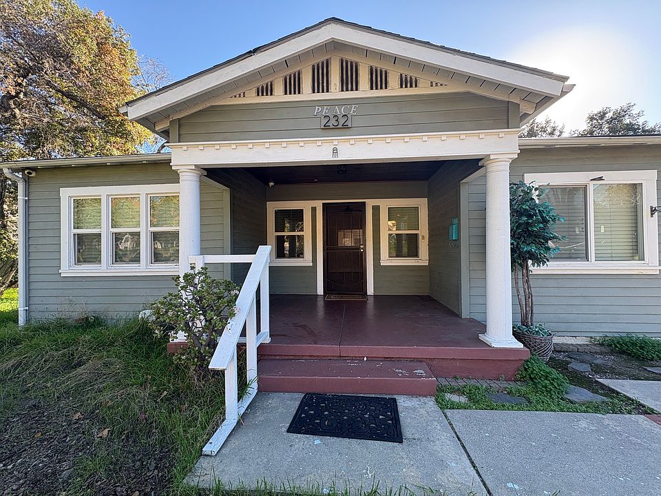 1st image of 232 Mariposa Ave