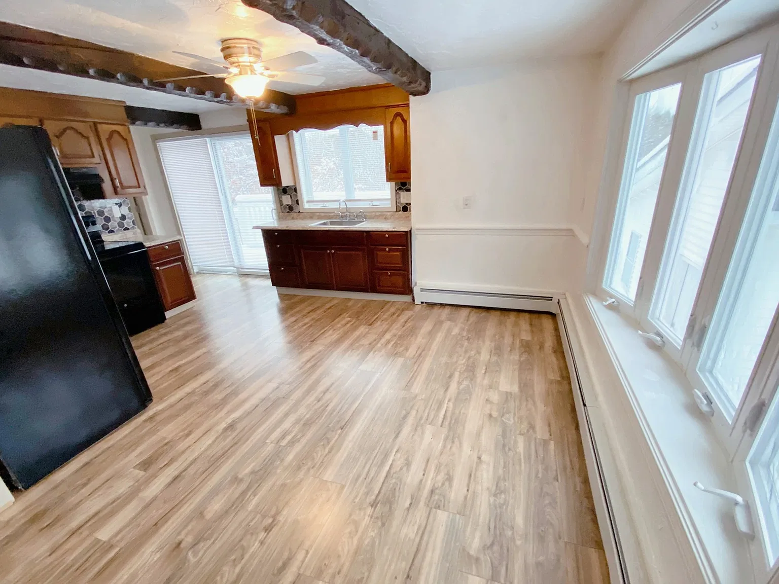 423 Main St — Photo 3