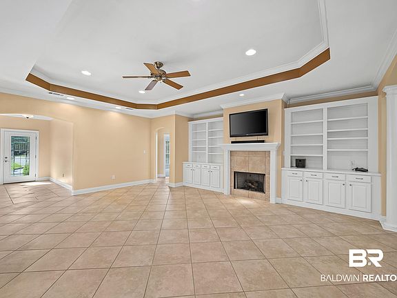4th image of 115 Savannah Cir