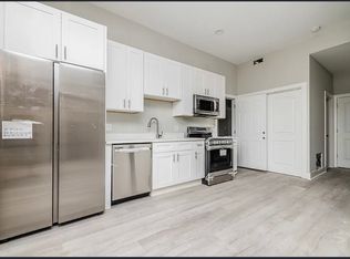 2450 S Oakley Ave #1, Chicago, IL 60608