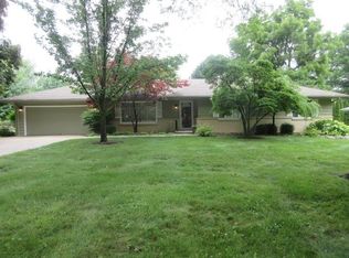 2012 Greenfield Ln, Rockford, IL 61107