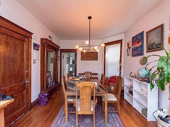 3rd image of 1227 N Rockwell St #2