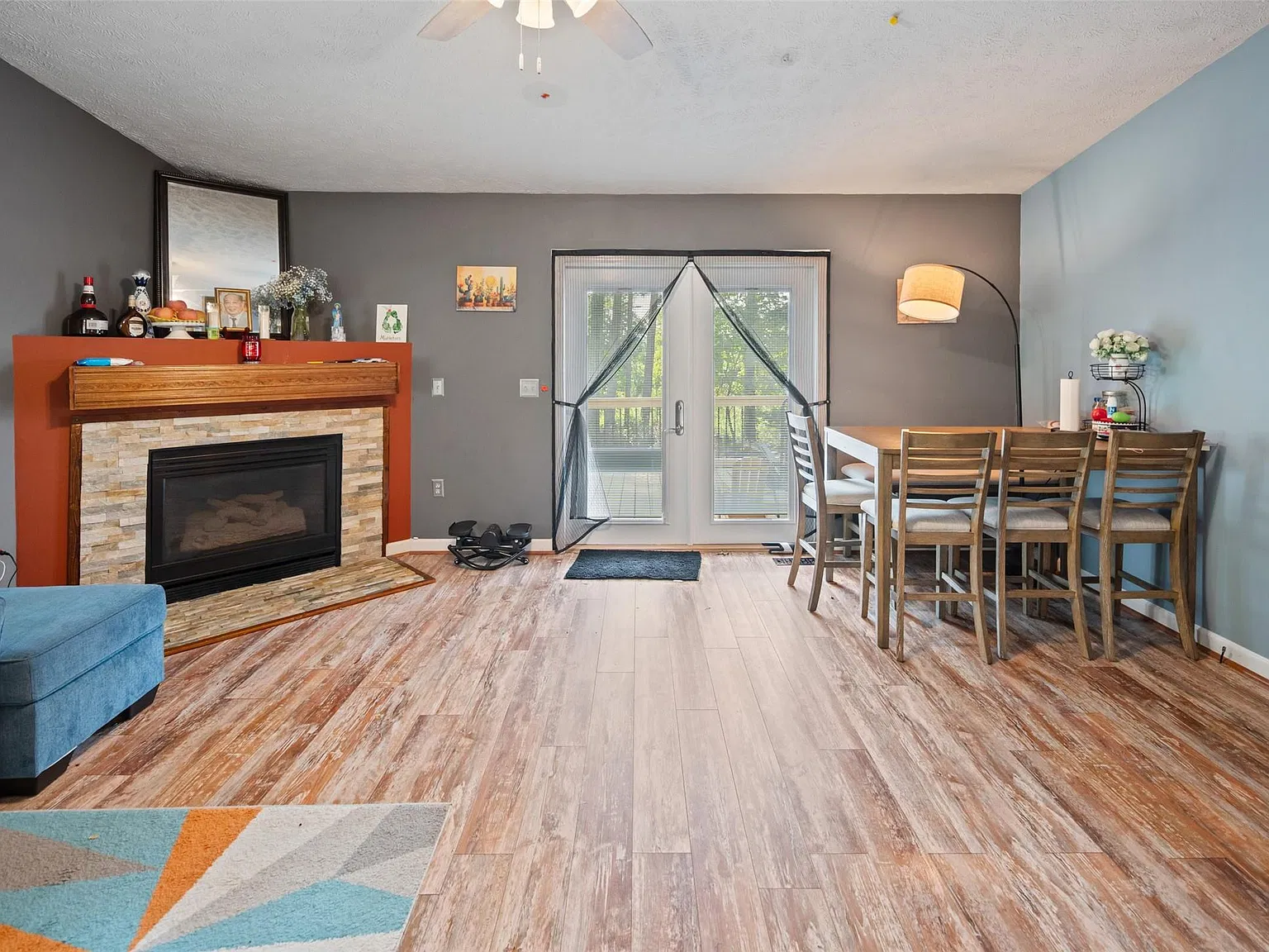 4 bed, 1780 sqft, $2,000 — Photo 2