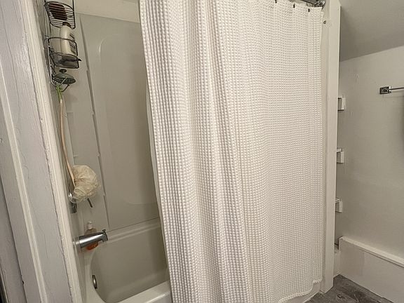 3rd image of 614 University Ave #10922209