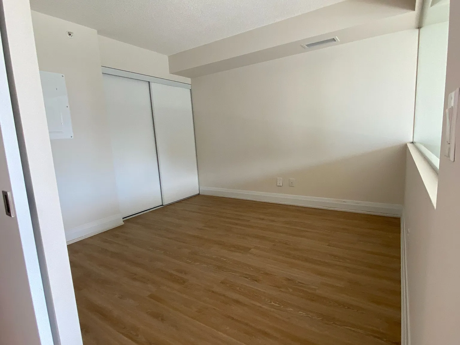 2 bed, $2,300 — Photo 4