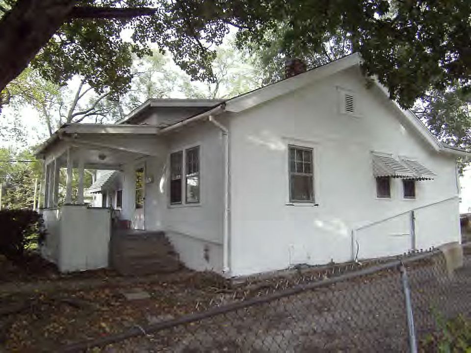 1st image of 525 N Bowman Ave