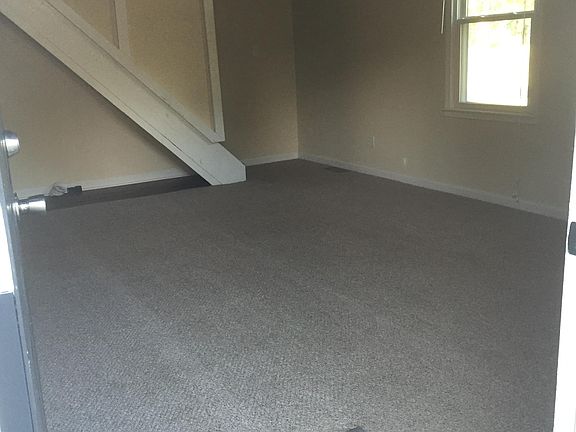 3rd image of 1621 Flanigan Ct APT B