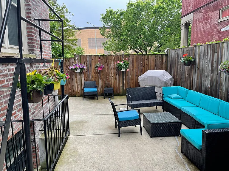 Park Heights — Photo 11