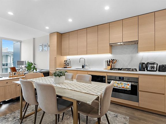 2nd image of 305 Morrissey Rd #603