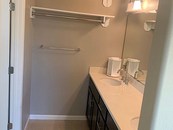 master bedroom's bath