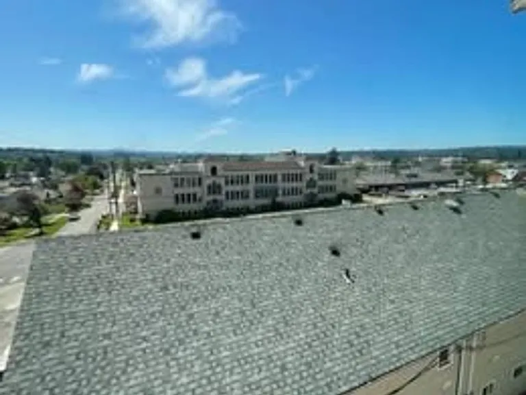 435 -Keystone Apartments — Photo 17