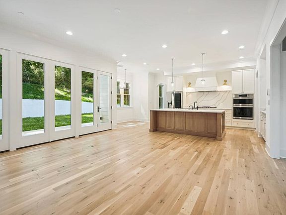 One long sightline, kitchen to garden