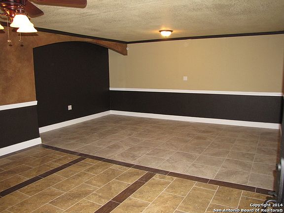 4th image of 5914 Castle Hunt Dr