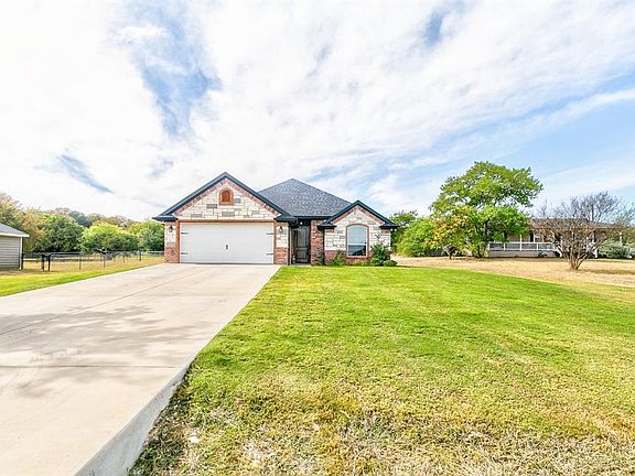 4th image of 1318 Laredo Dr