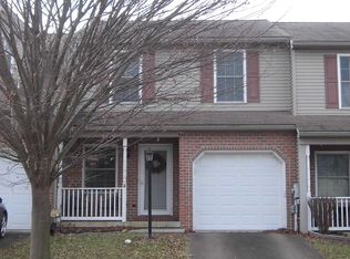 227 Meadow Ln, Quarryville, PA 17566