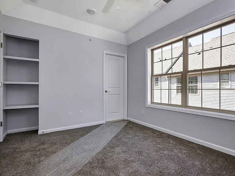 Gramercy Townhomes - 205 — Photo 19