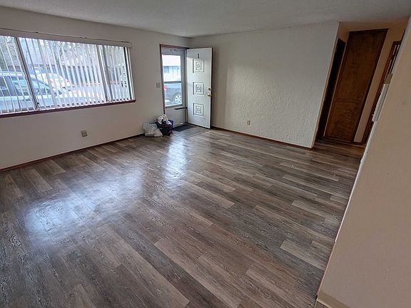 2nd image of 1910 NE Stapleton Rd #1