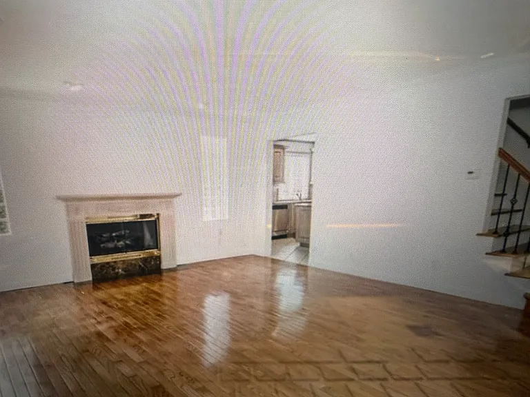 615 Davis Ave — Photo 7