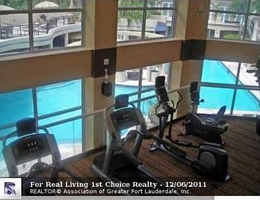 3rd image of 2617 NE 14th Ave APT 407