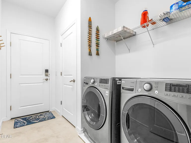 8678 Weekend Dr — Photo 28