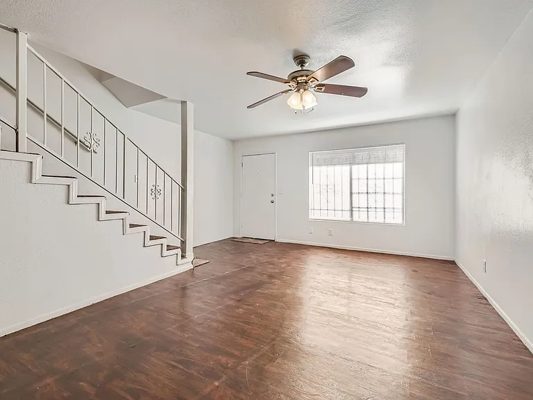 76 N 27th St #B — Photo 3