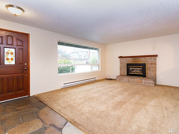 3rd image of 9221 72nd Ave E