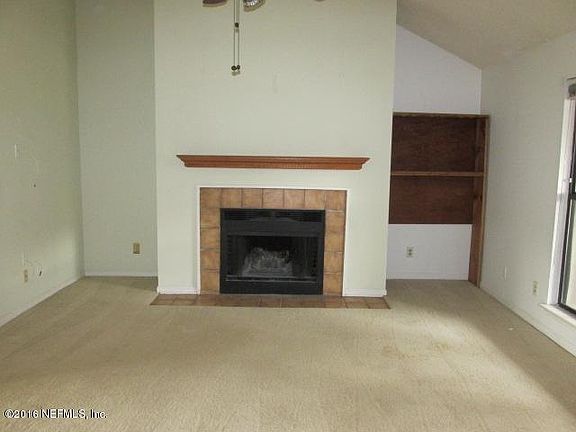 5th image of 504 Clubhouse Ct