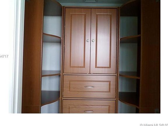 3rd image of 50 Biscayne Blvd APT 2203
