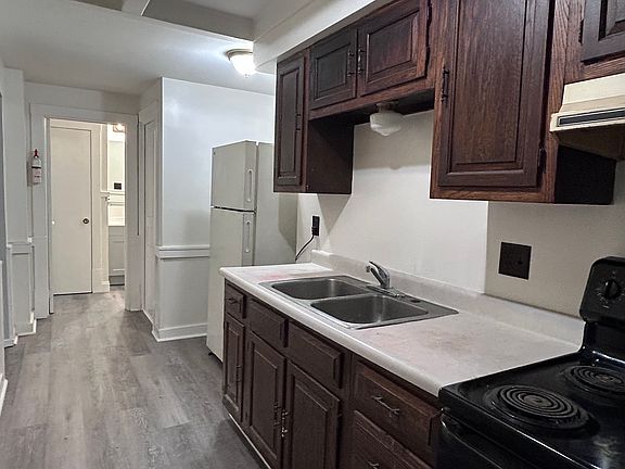 3rd image of 520 3rd Ave APT 1