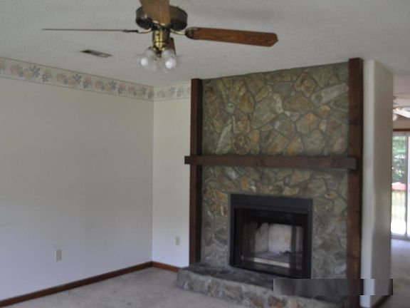3rd image of 105 Trailway Dr