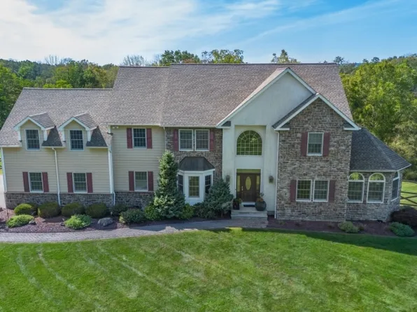 4 Dutch Hill Rd, Frelinghuysen Twp., NJ 07825